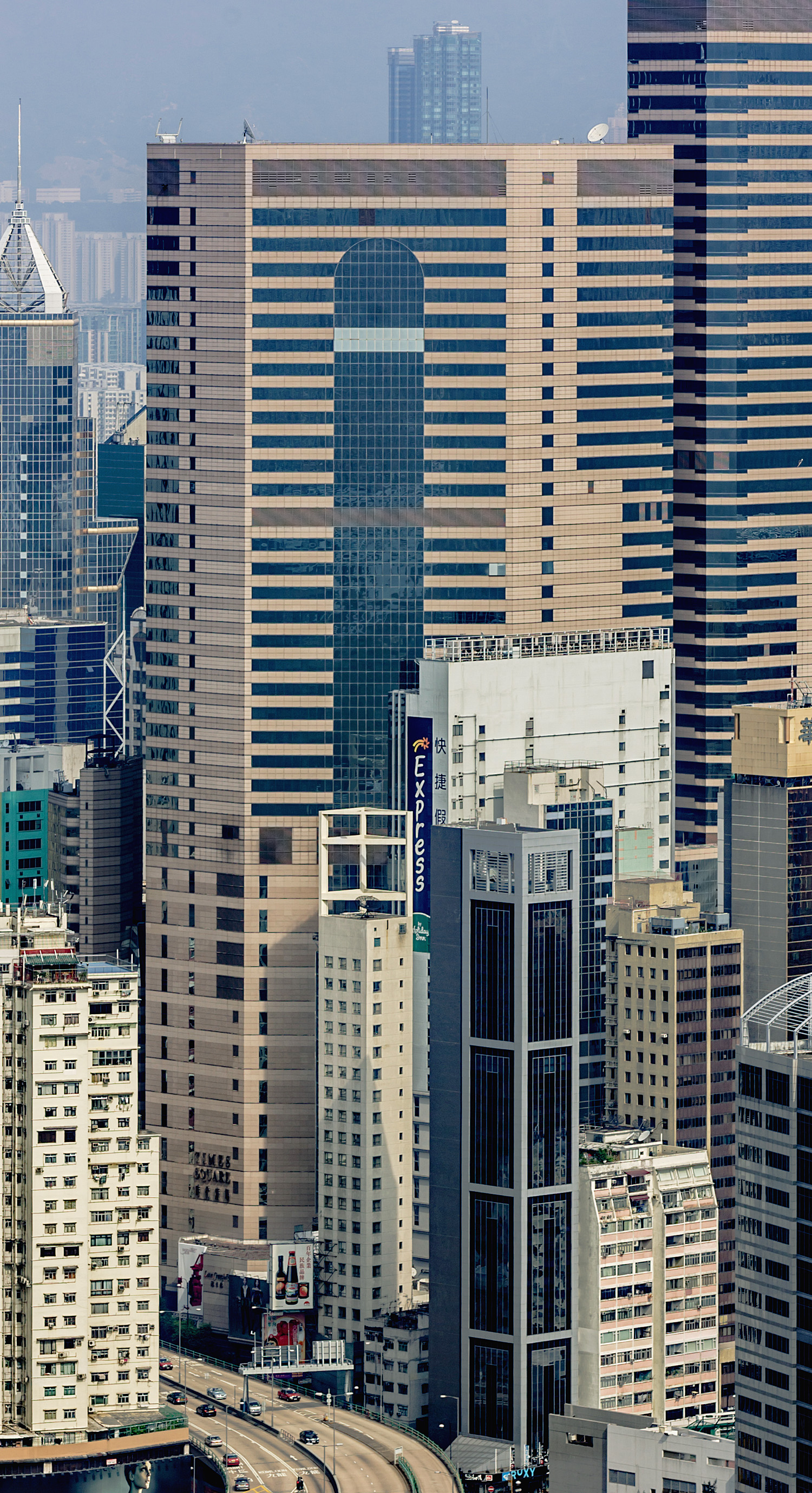 Times Square Shell Tower, Hong Kong - View from Stubbs Road. © Mathias Beinling